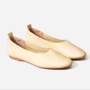 Everlane yellow day glove flats size 8.5